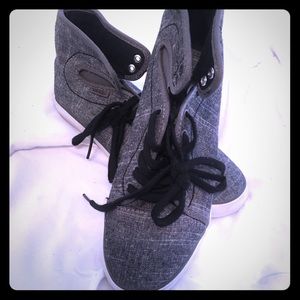 Vans Lace up High Top Sneaker